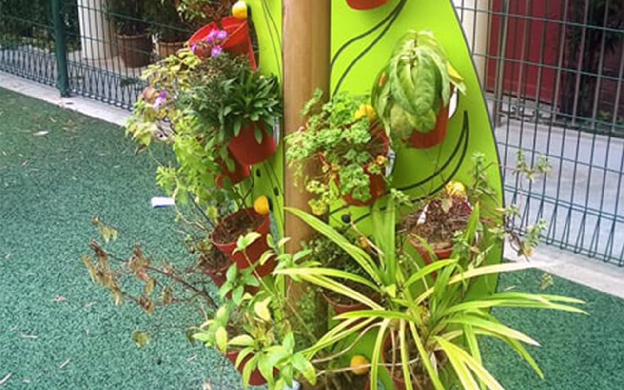 PLAY VERTICAL PLANTER - Immagine 2