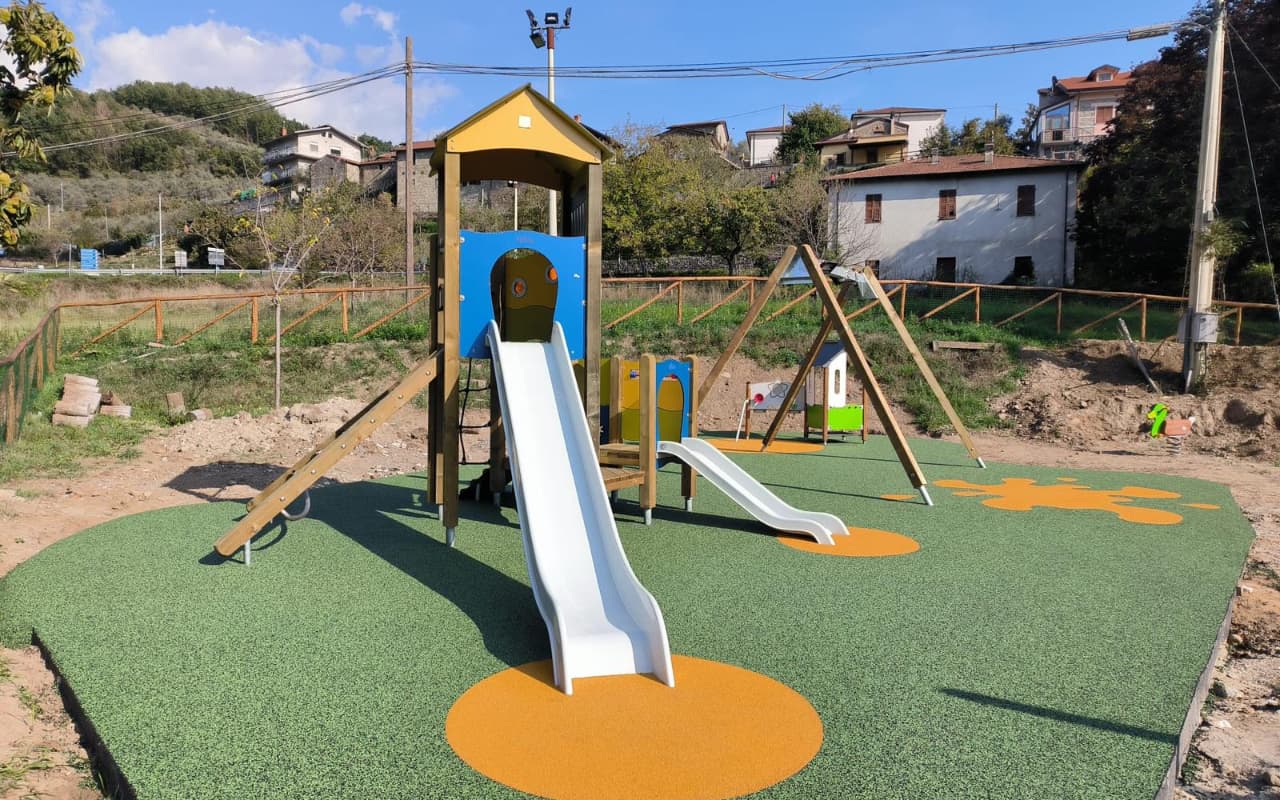 Parco giochi - Casola in Lunigiana - image 21