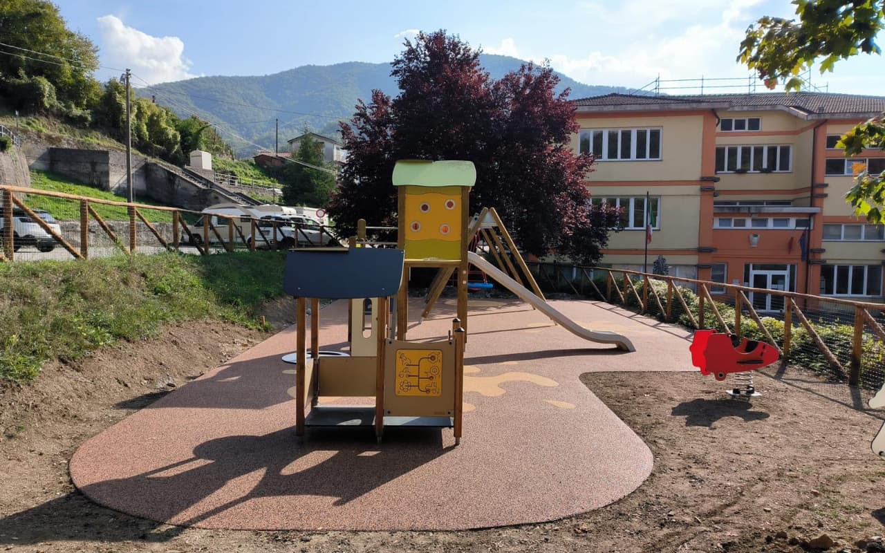 Parco giochi - Casola in Lunigiana - image 7