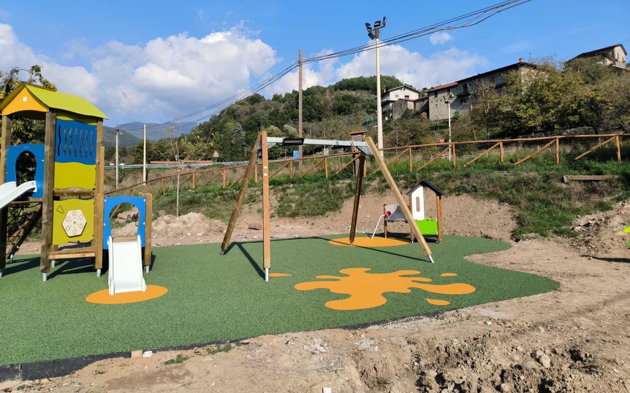 Parco giochi - Casola in Lunigiana - image 25