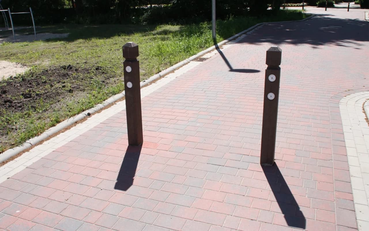 PYRAMID BOLLARD - Immagine 3