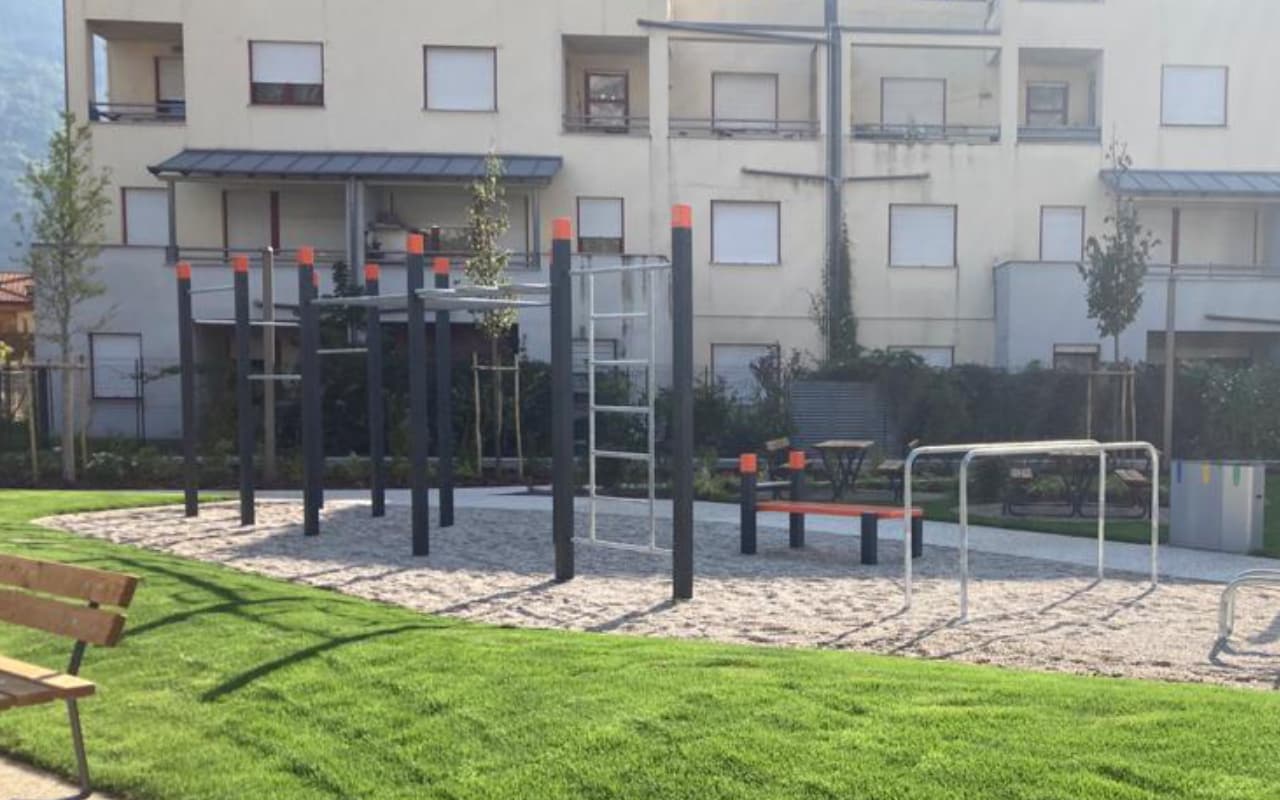 Wall Wave Monkey Bars 4 Pull up Bars - Immagine 3