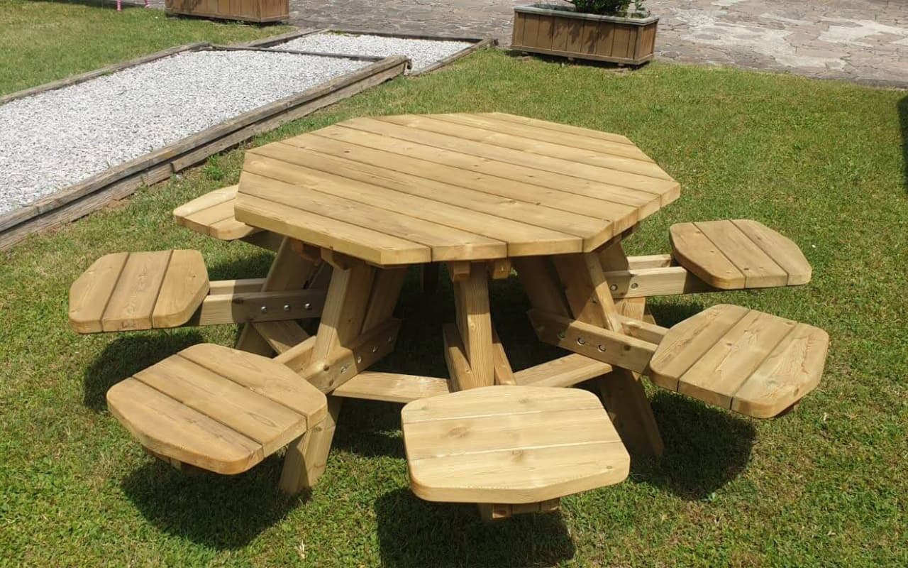 Achteckiger Tisch - Immagine 3