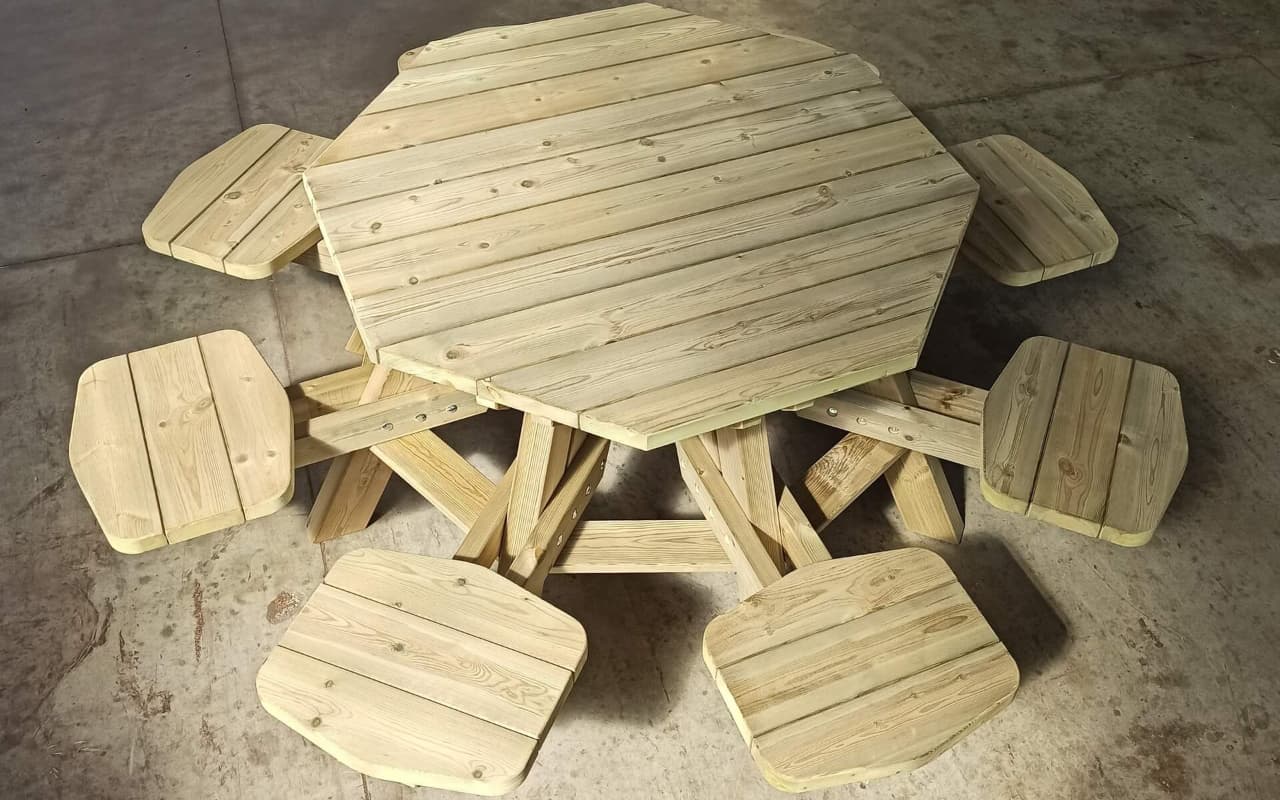Achteckiger Tisch - Immagine 5