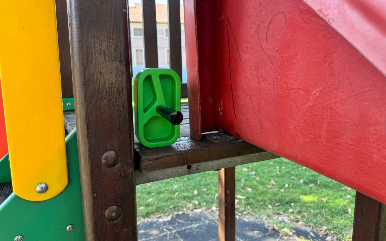 Servizi di ispezione e manutenzione parchi giochi