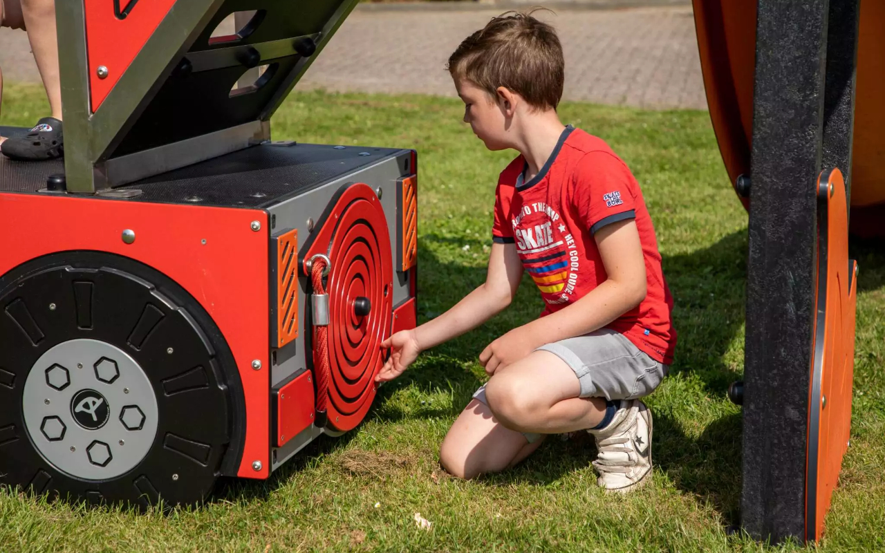 CAMION POMPIERI - Navi e veicoli in plastica riciclata - Navi e veicoli in plastica riciclata