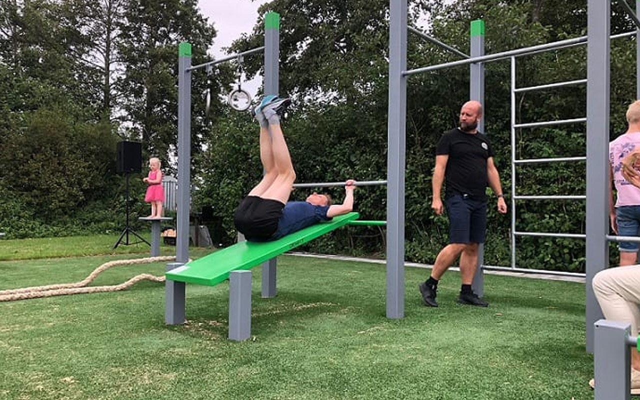 BENCH/BENCH INCLINED - Outdoor gym - Outdoor gym