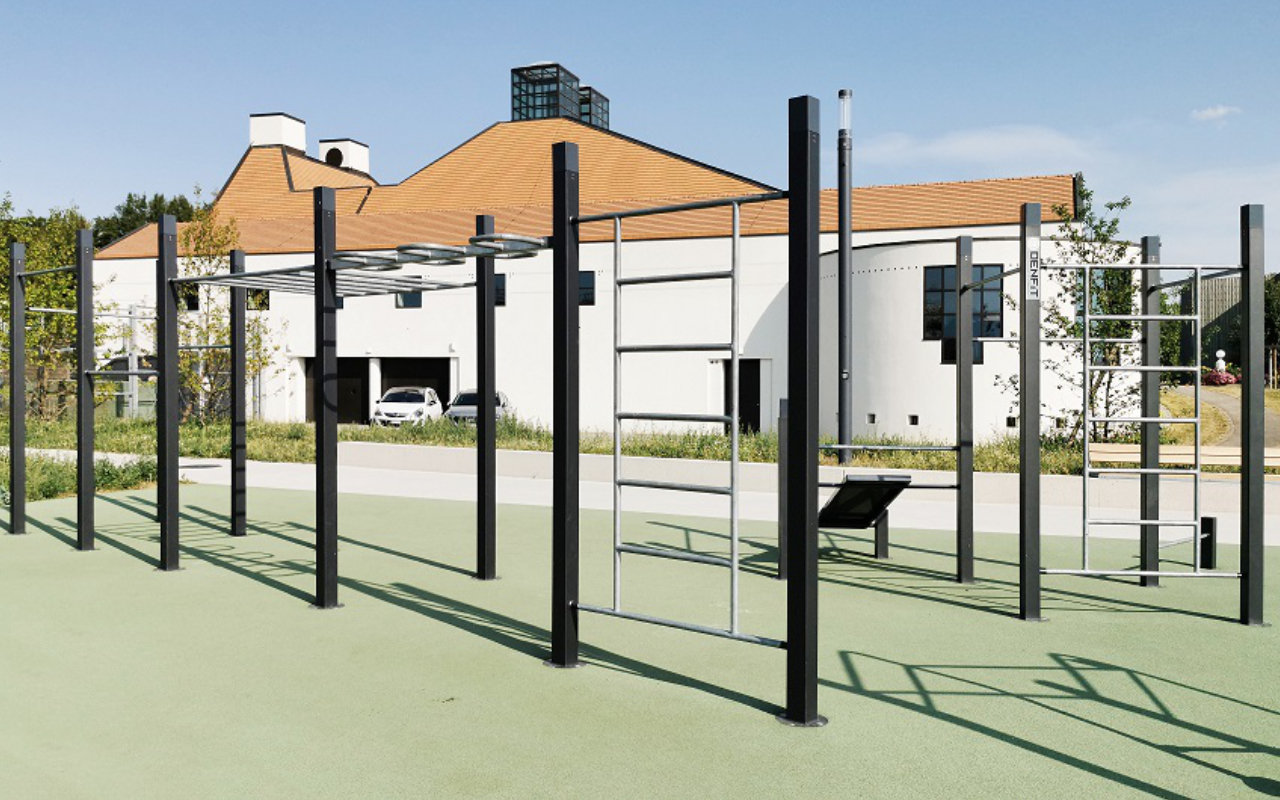 WALL - 3 PULL UP BARS - BENCH - PUSH UP - Calisthenics - Calisthenics