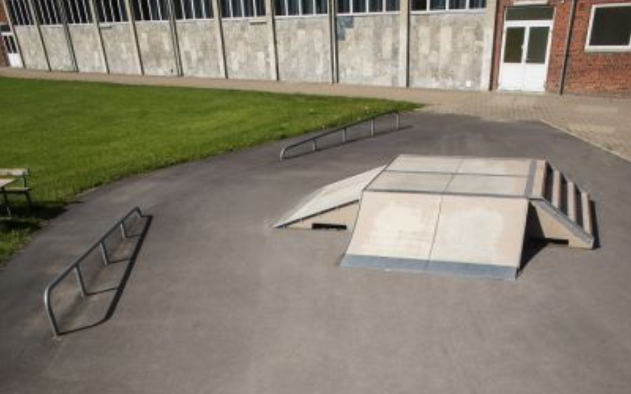 FUN BOX TYPE 1 - Zement Skatepark - Zement Skatepark