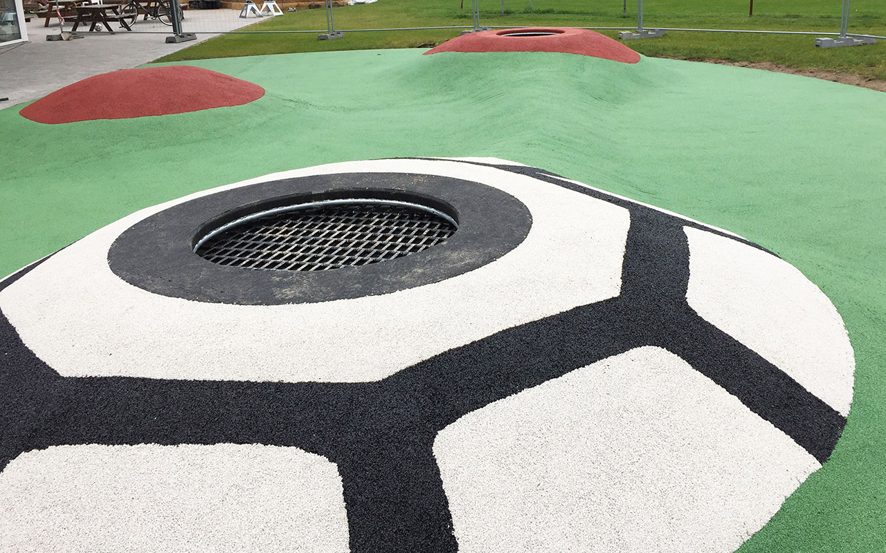 TRAMPOLINE CRATER ROUND - Trampoline für spielplatze - Trampoline für spielplatze