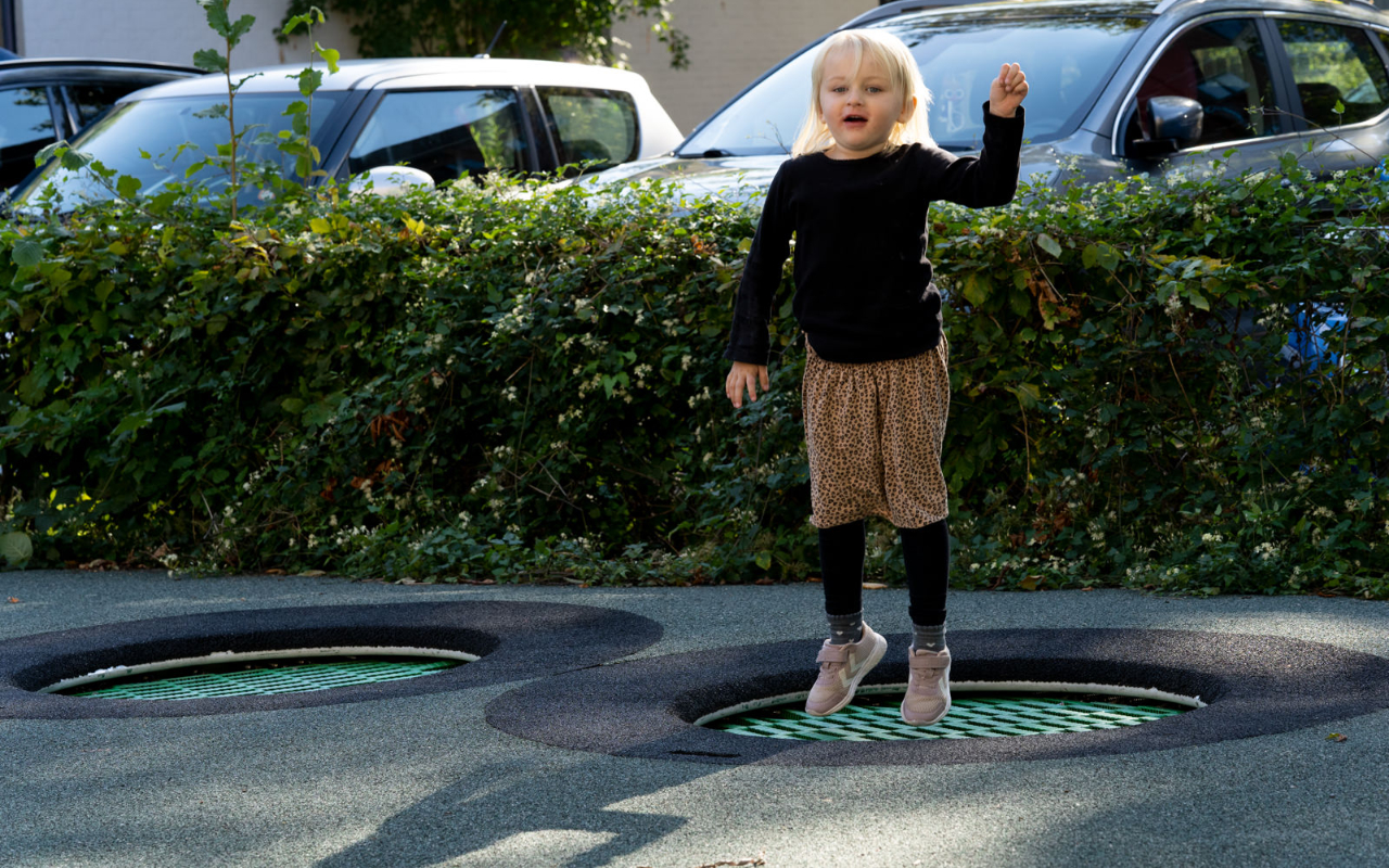 TRAMPOLINE CRATER ROUND - Trampoline für spielplatze - Trampoline für spielplatze