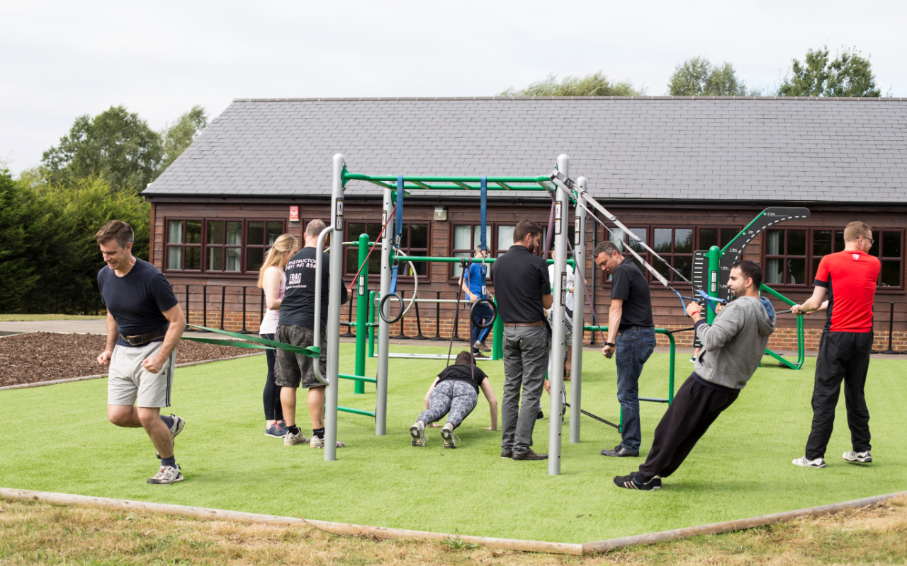 MULTI PURPOSE FITNESS FRAME - Outdoor gym - Outdoor gym