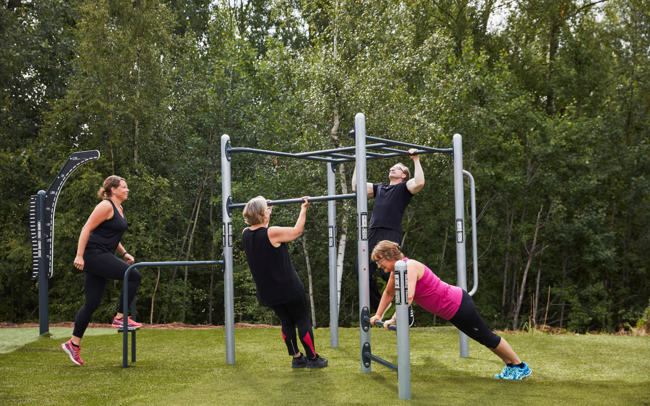 MULTI PURPOSE FITNESS FRAME - Outdoor gym - Outdoor gym